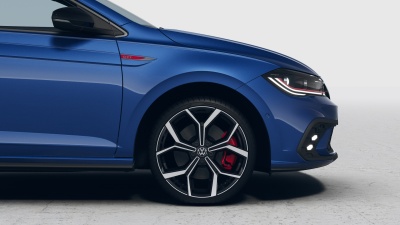 VW Polo 2.0 TSI GTI (pohľad do interiéru)