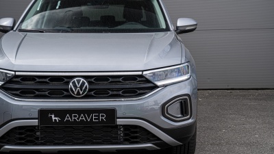 VW T-Roc 1.5 TSI Limited (pohľad do interiéru)