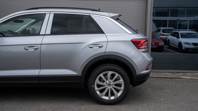 VW T-Roc 1.5 TSI Limited (pohľad do interiéru)