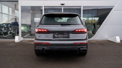 AUDI Q7 3.0 TDI Quattro S line  (pohľad spredu)