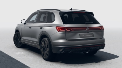 VW Touareg 3.0 TDI R-Line (pohľad zozadu)