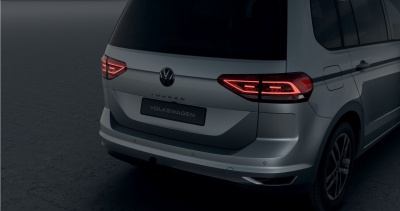 VW Touran 1.5 TSI Limited (pohľad do interiéru)