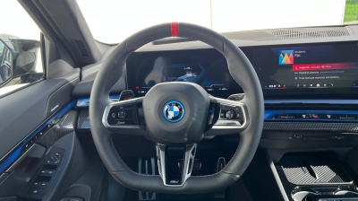 BMW i5 M60 xDrive Sedan