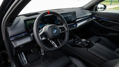 BMW i5 M60 xDrive Sedan