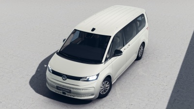 VW Multivan Bulli Long 2.0 TDI (pohľad do interiéru)