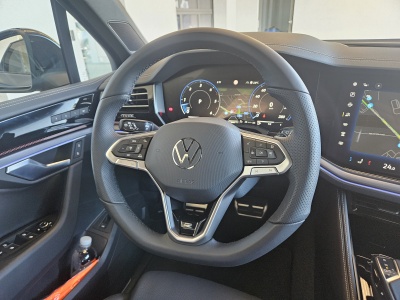 VW Touareg 3.0 TDI R-Line 