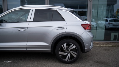 VW T-Roc 1.5 TSI R-Line Limited (pohľad spredu)
