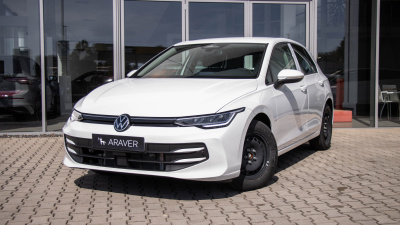 VW Golf 1.5 eTSI (základný pohľad)