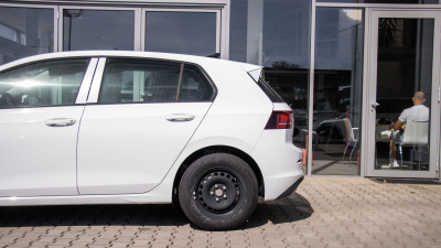 VW Golf 1.5 eTSI (pohľad spredu)