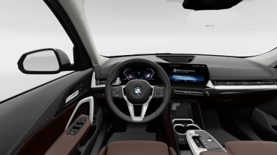 BMW X1 18d sDrive (pohľad do interiéru)