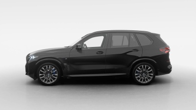 BMW X5 40i xDrive (pohľad zozadu)