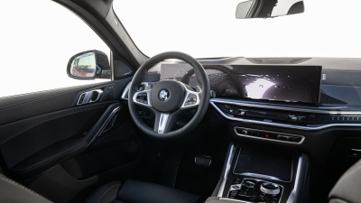 BMW X6 40d xDrive (pohľad do interiéru)