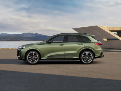 AUDI Q5 2.0 TDI Quattro (pohľad zozadu)