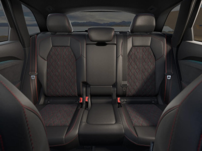 AUDI Q5 2.0 TDI Quattro (pohľad do interiéru)