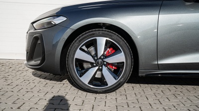 AUDI A5 Avant 2.0 TDI Quattro (pohľad do interiéru)