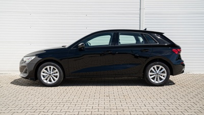 AUDI A3 Sportback 1.5 TFSI (pohľad zboku)