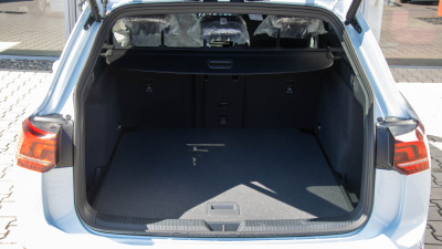 VW Golf Variant 1.5 eTSI R-Line Limited