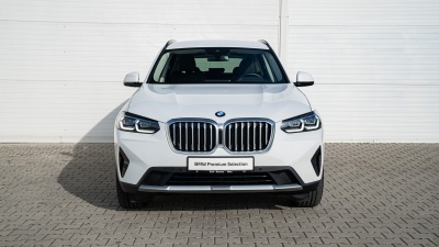 BMW X3 20d xDrive (pohľad do interiéru)