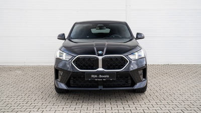 BMW X2 20d xDrive (pohľad do interiéru)