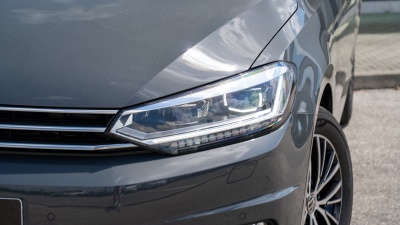 VW Touran 1.5 TSI Limited (pohľad do interiéru)