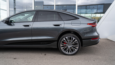 AUDI A6 Sportback e-tron (pohľad do interiéru)
