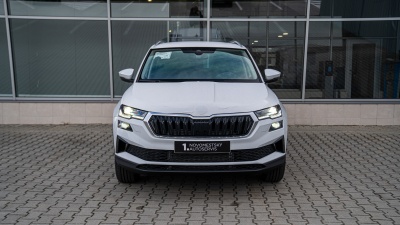 Škoda Karoq 1.5 TSI Top Selection (pohľad zozadu)