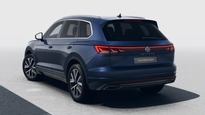 VW Touareg 3.0 TDI Elegance (pohľad zozadu)