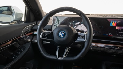 BMW i5 40 eDrive