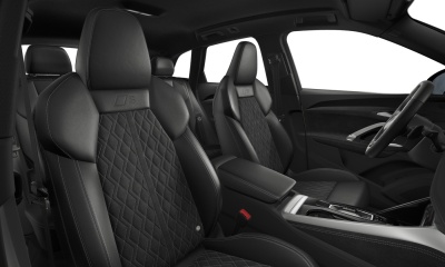 AUDI Q5 2.0 TDI Quattro (pohľad do interiéru)