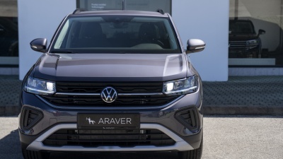 VW T-Cross 1.5 TSI Limited (pohľad spredu)