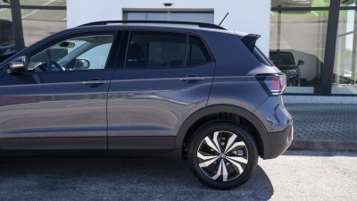 VW T-Cross 1.5 TSI Limited (pohľad do interiéru)