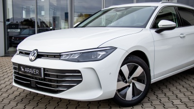 VW Passat Variant 2.0 TDI Business (pohľad do interiéru)