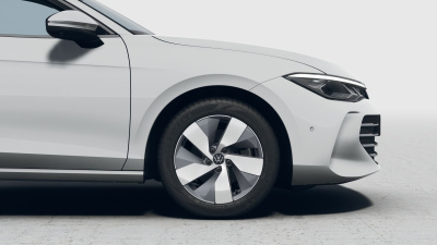 VW Passat Variant 2.0 TDI Business (pohľad spredu)