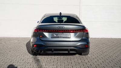 Audi A5 Limuzína 2.0 TDI Quattro  (pohľad do interiéru)