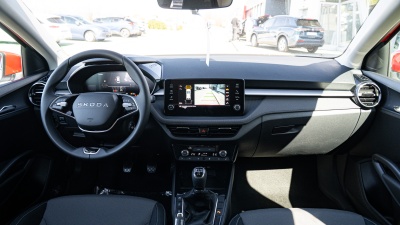 Škoda Fabia 1.0 TSI Drive Plus 130 (pohľad do interiéru)