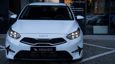 Kia Ceed 1.5 T-GDi Silver (pohľad do interiéru)