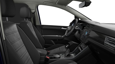 VW Touran 2.0 TDI Limited (pohľad do interiéru)