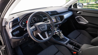 AUDI Q3 1.5 TFSI Advanced (pohľad zozadu)