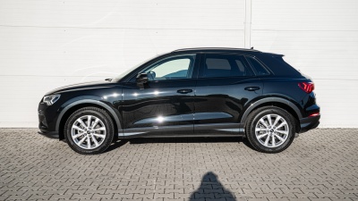 AUDI Q3 1.5 TFSI Advanced (pohľad do interiéru)