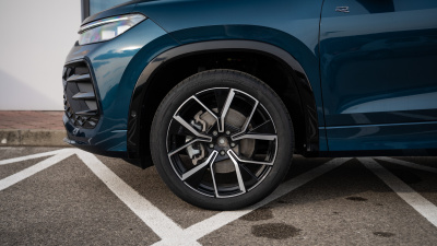 VW Tayron 2.0 TDI R-Line Limited 4x4 (pohľad do interiéru)