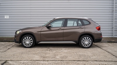 BMW X1 X20D (pohľad zboku)