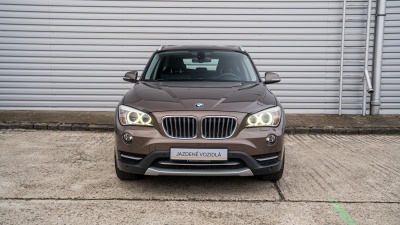 BMW X1 X20D (pohľad do interiéru)