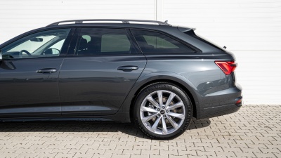 AUDI A6 Allroad 3.0 TDI Quattro (pohľad do interiéru)