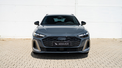 AUDI  A5 Avant 2.0 TDI Quattro (pohľad do interiéru)