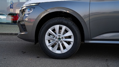 Škoda Kamiq 1.5 TSI Drive Plus 130 (pohľad do interiéru)
