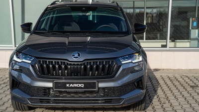 Škoda Karoq 1.5 TSI Sportline  (pohľad do interiéru)