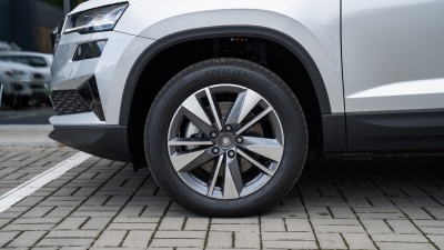 Škoda Karoq 1.5 TSI Drive 130 (pohľad do interiéru)