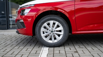 Škoda Kamiq 1.0 TSI Drive 130 (pohľad do interiéru)