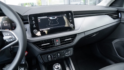 Škoda Kamiq 1.0 TSI Drive 130 (pohľad do interiéru)