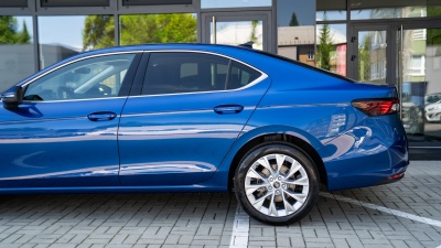 Škoda Superb 2.0 TDI Top Selection  (pohľad do interiéru)